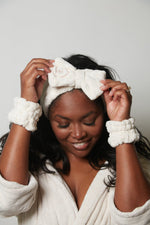 Cleansing Cuffs and Big Bow Headband Bundle - SHOP LABeautyologist